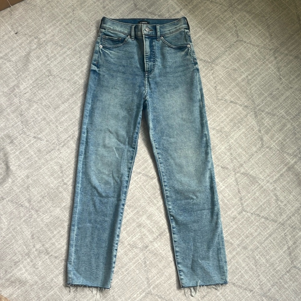 Express Mom Jeans